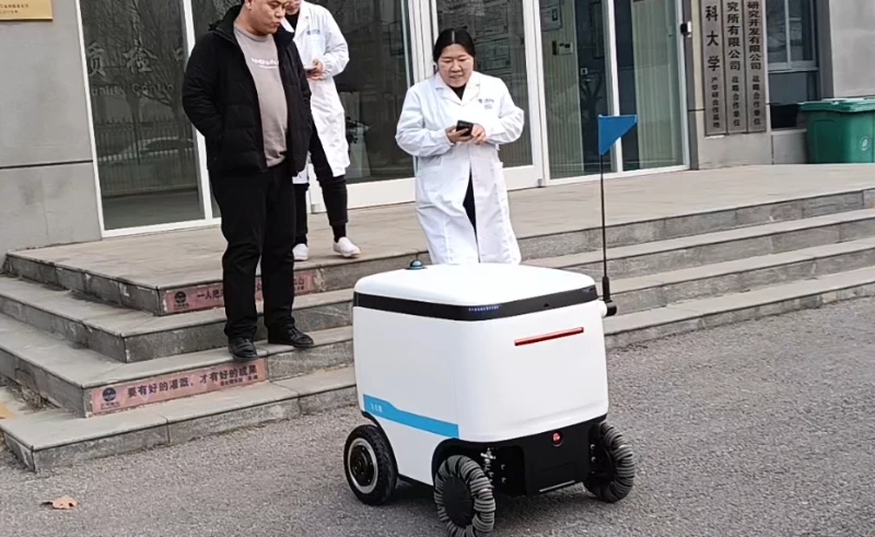 智能物流突破：河北万邦富林制药部署 Speedybot，实现室内外无缝配送Speedybot 实现室内外无缝配送