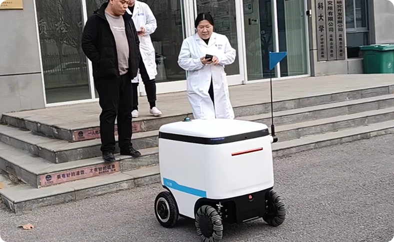 智能物流突破：河北万邦福林药业D套装Speedybot实现室内外无缝配送