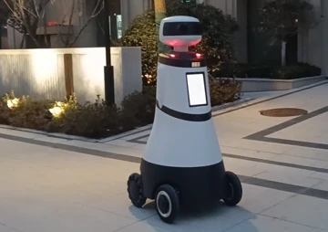 CatCop 安全巡逻机器人：社区安全的未来